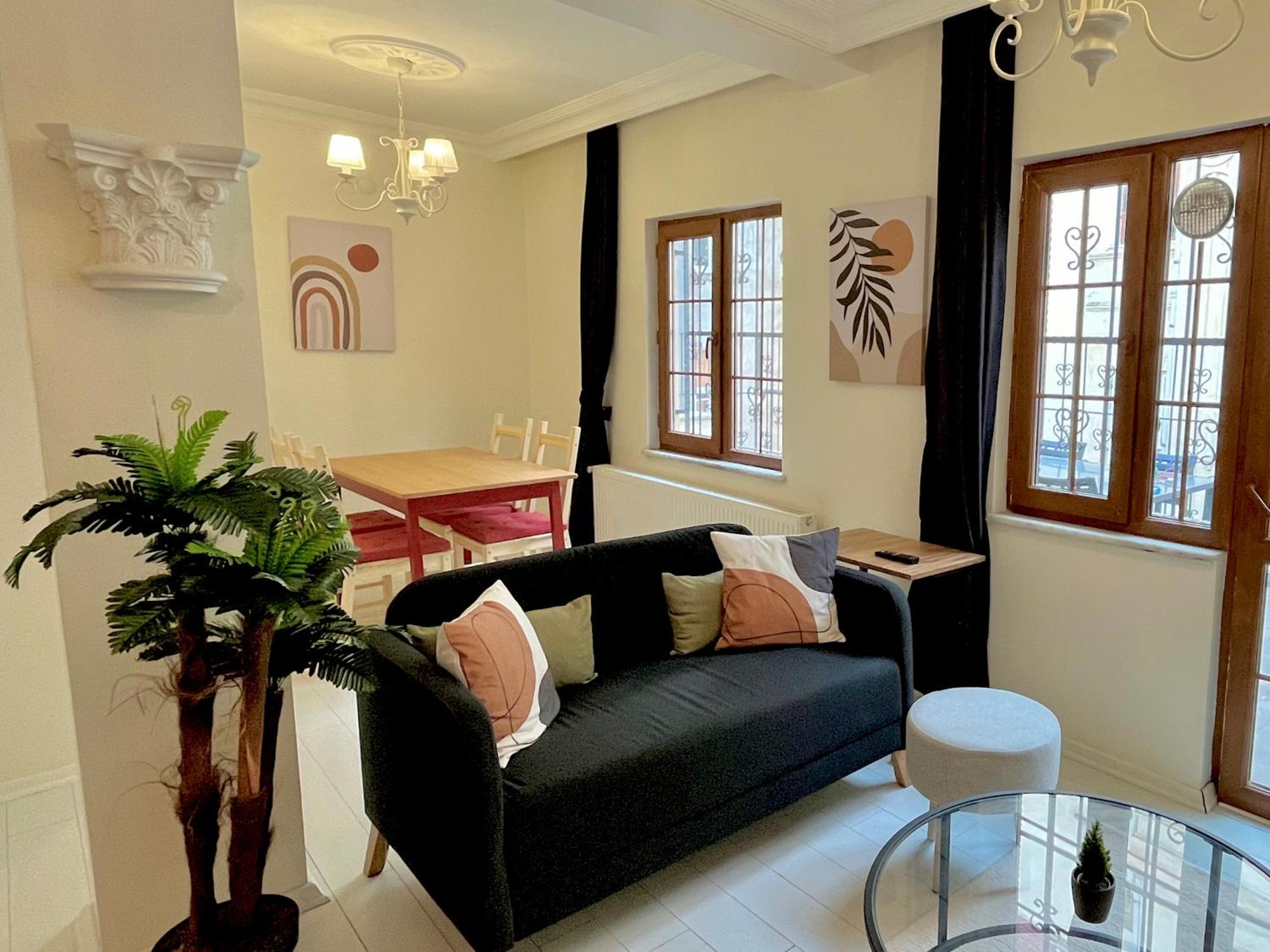 W/ New Furnitures Next To Istiklal Street And Taksim Square Hotel de apartamente *