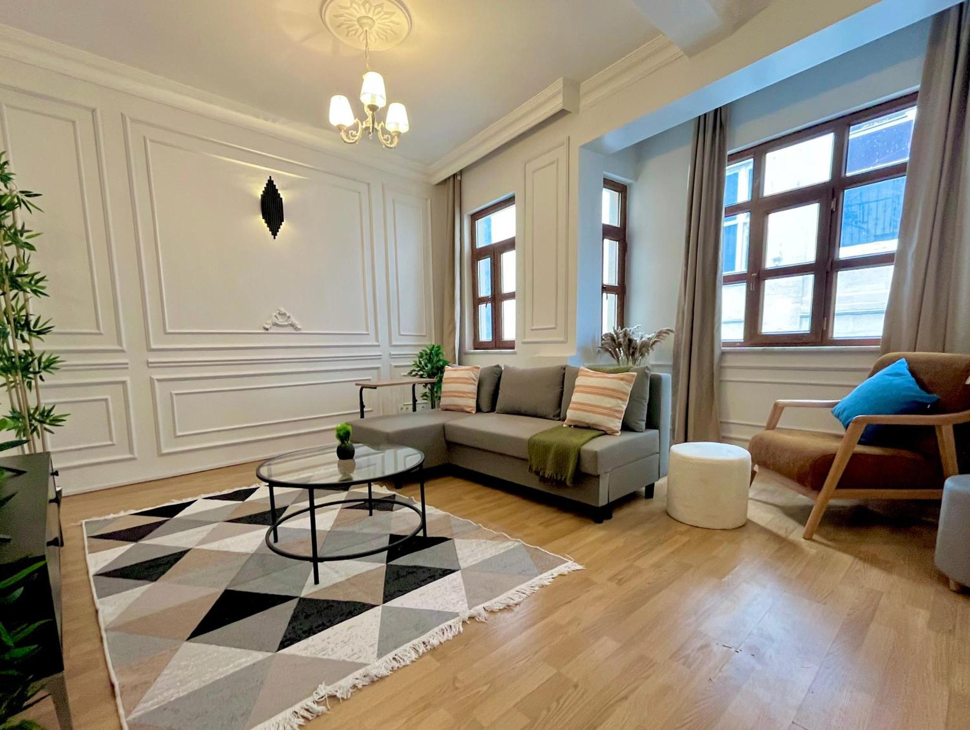 W/ New Furnitures Next To Istiklal Street And Taksim Square Hotel de apartamente *